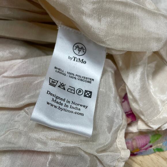 ByTiMo NWT Floral Smocked Chiffon Mini Dress Summer Flowers Size M Deep V-Neck - Picture 10 of 13